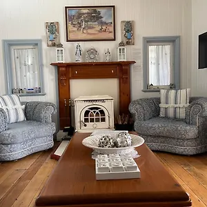 https://cherry-blossom-cottage.queenslandhotels.net