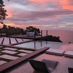 https://silk-cotton-cottages.comcaribbean.com